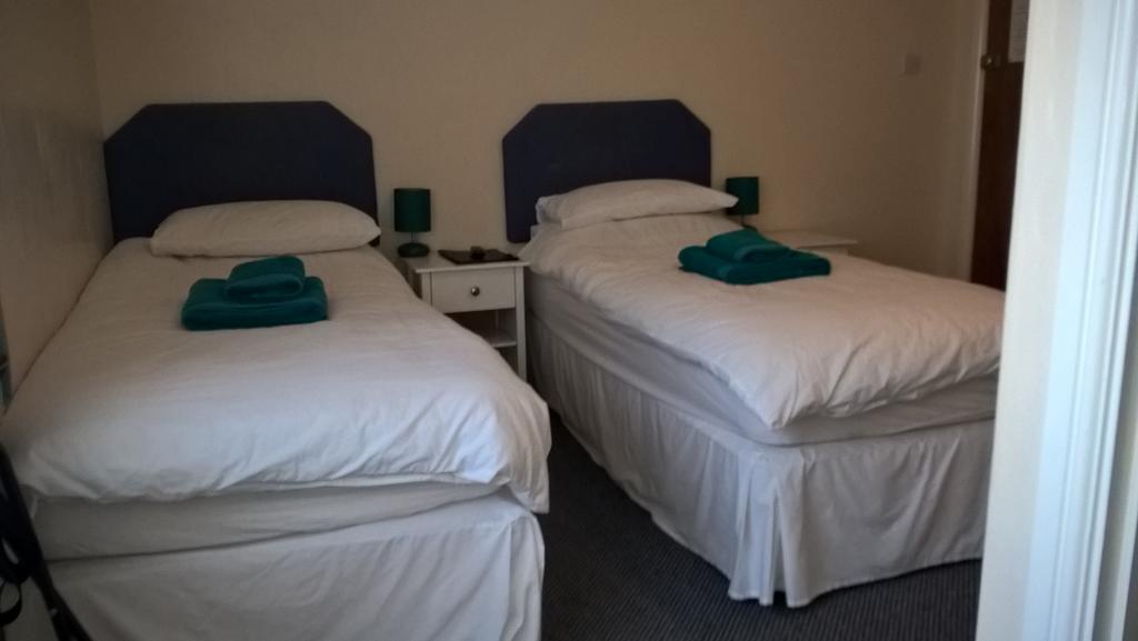 Queen Mary Inn Poole Ngoại thất bức ảnh